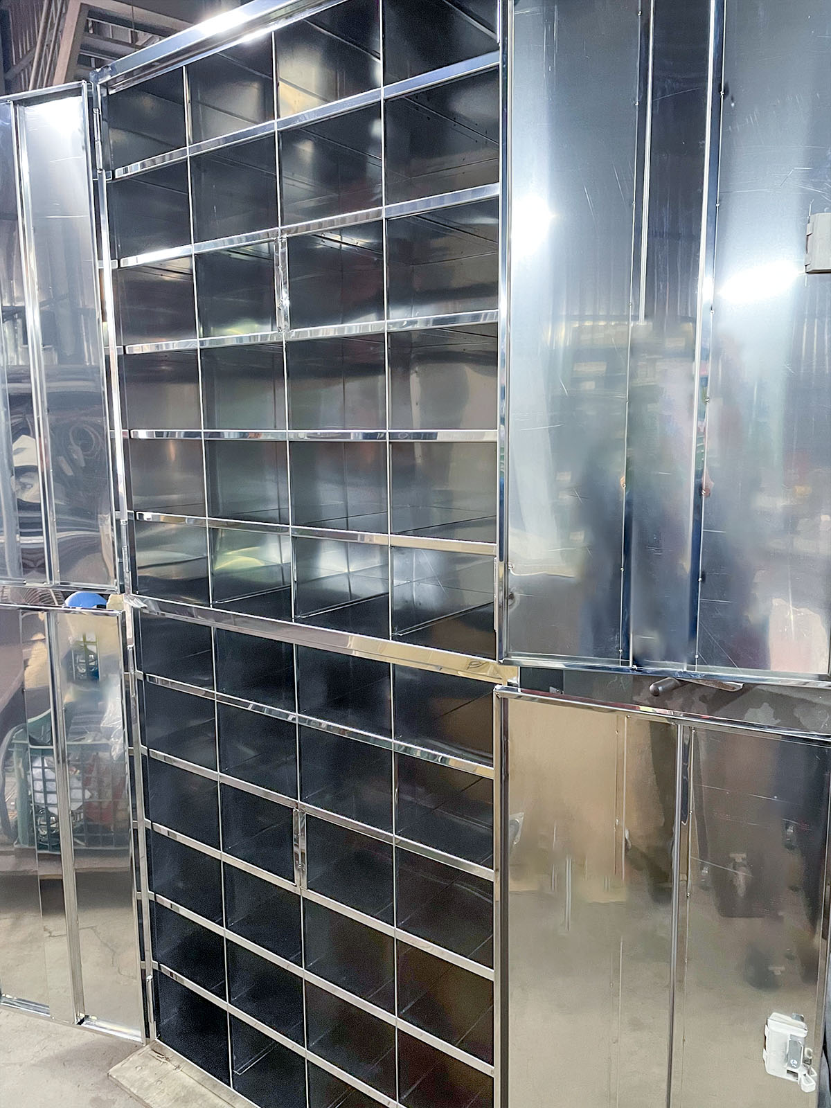 不銹鋼翠盤存放櫃